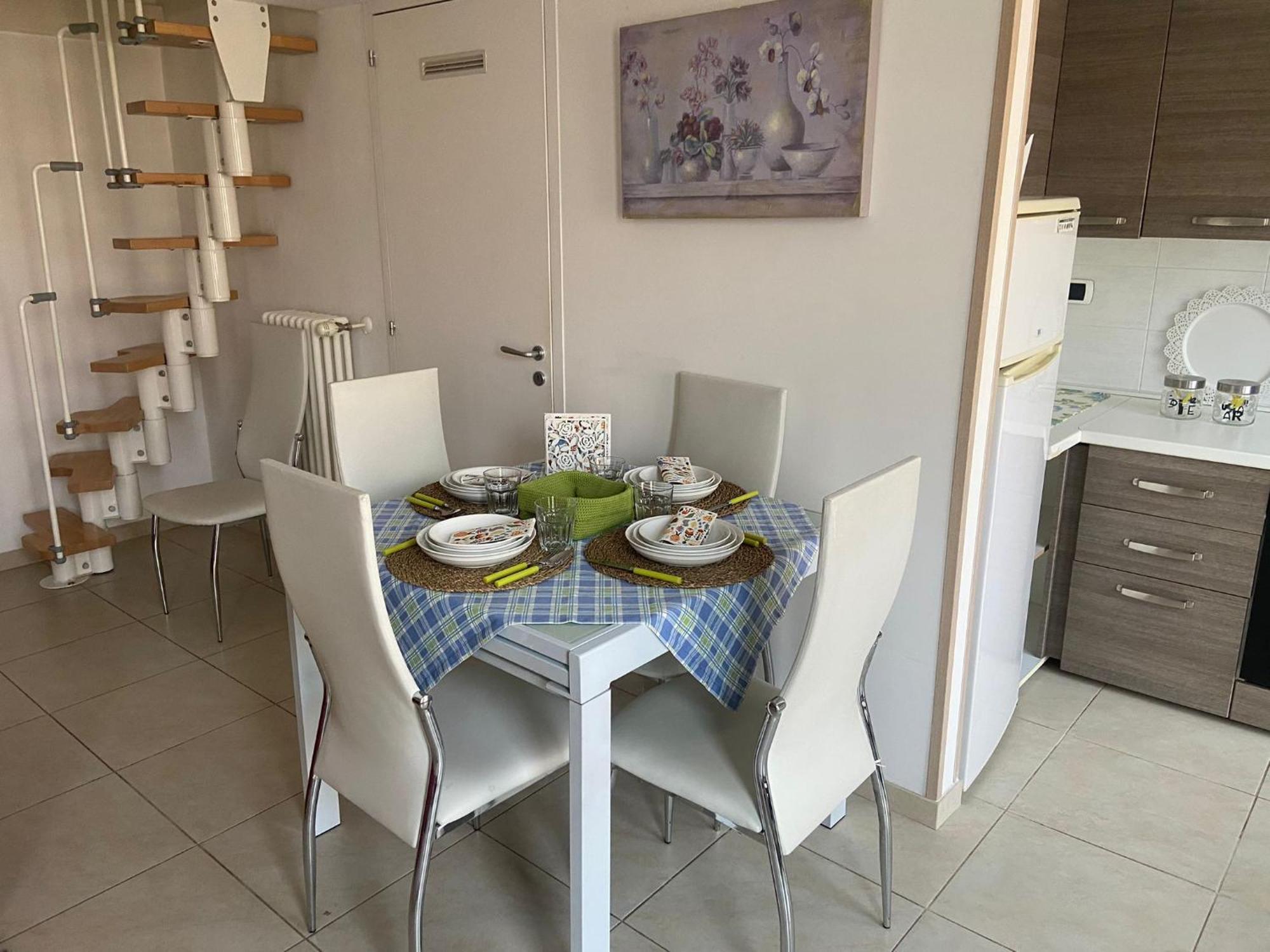 Pm 13A Via Tenente Devenuto Guest House Giovinazzo Εξωτερικό φωτογραφία